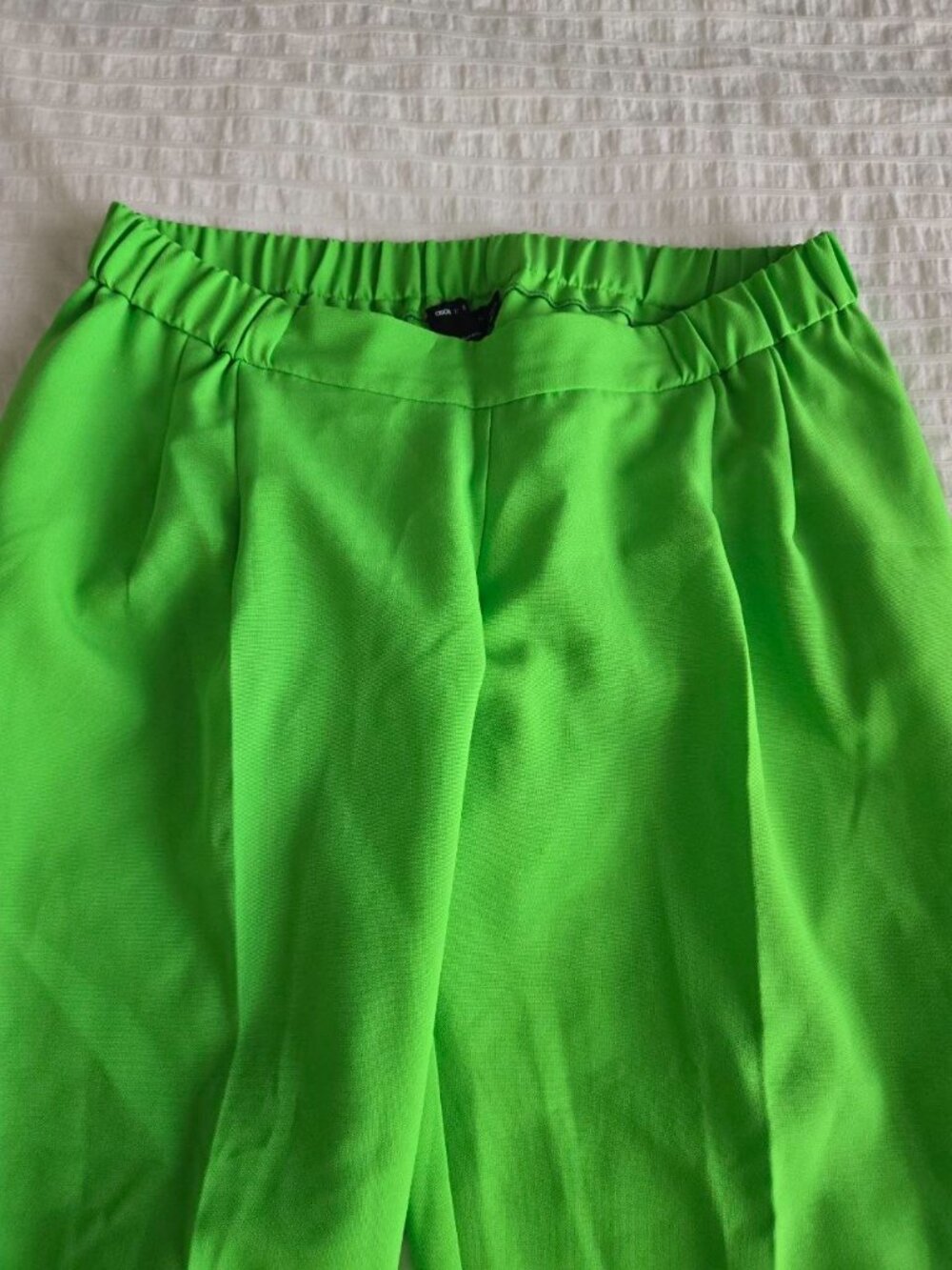 ASOS Design Maternity Neon Green Tapered Pants Size US 6 EU 38 Pull On Pregnancy - Picture 8 of 9